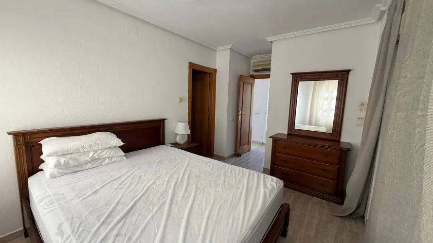 House de 3 chambres à Torrevieja, Spain No. 1052 № 14