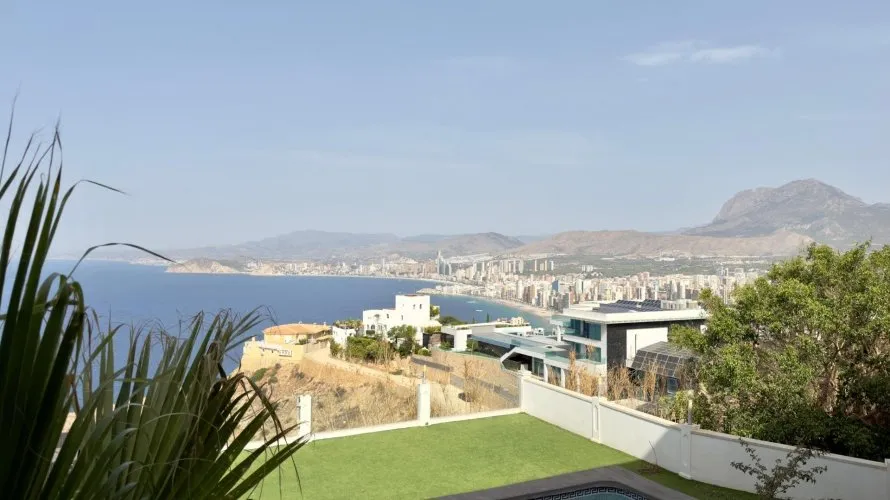 Villa de 7 chambres à Benidorm, Spain No. 2012 № 10