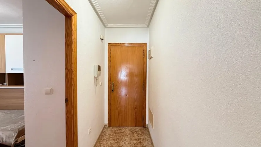 Apartment de 2 chambres à Torrevieja, Spain No. 2120 № 26