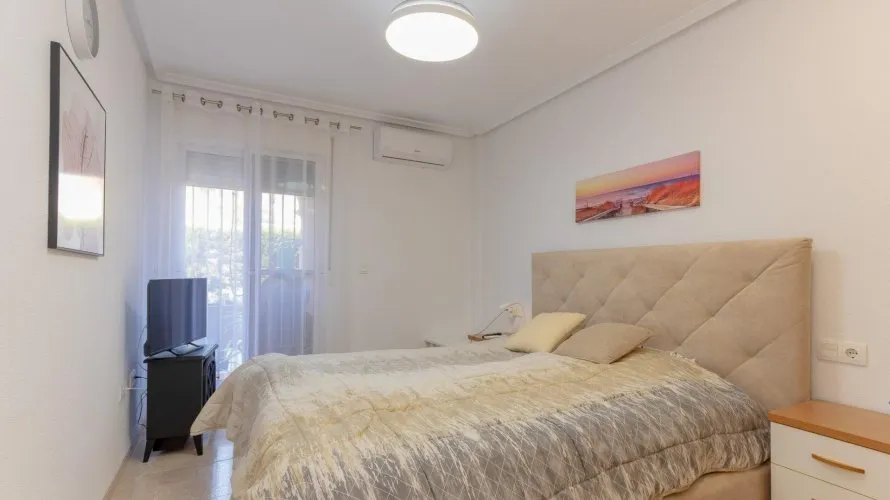 Apartment de 1 chambre à Alicante, Spain No. 1120 № 16