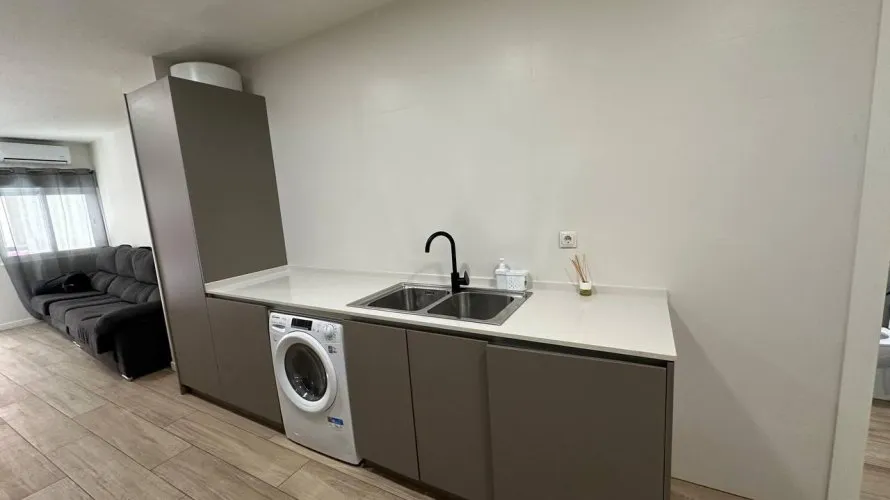 Apartment de 2 chambres à Alicante, Spain No. 1092