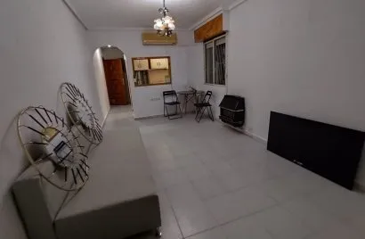 Apartment de 1 chambre à Torrevieja, Spain No. 2143