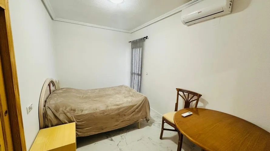 Apartment de 2 chambres à Torrevieja, Spain No. 2065 № 20