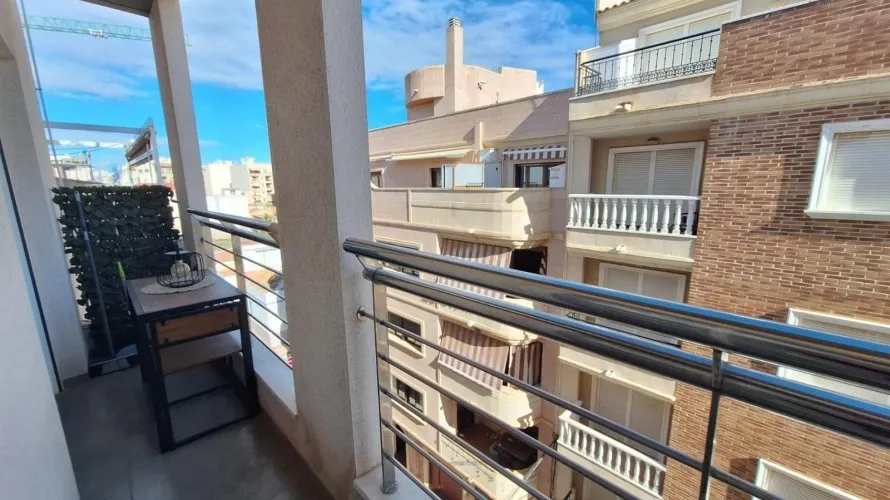 Apartment de 2 chambres à Torrevieja, Spain No. 2002 № 5