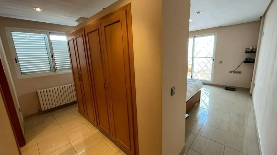 Apartment de 4 chambres à Manises, Spain No. 1312 № 15