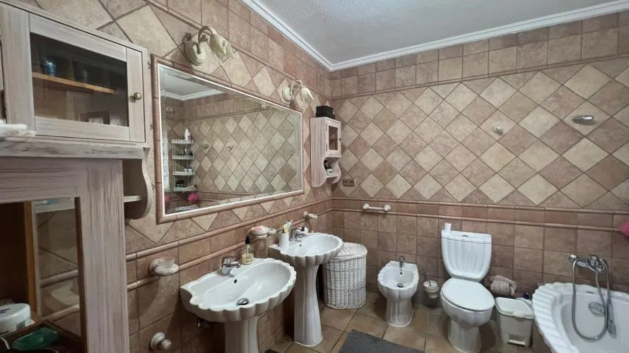 Villa de 236m² à Rojales, Spain No. 1304 № 20