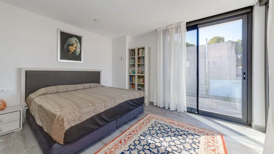 Villa de 461m² à Torrevieja, Spain No. 965 № 9