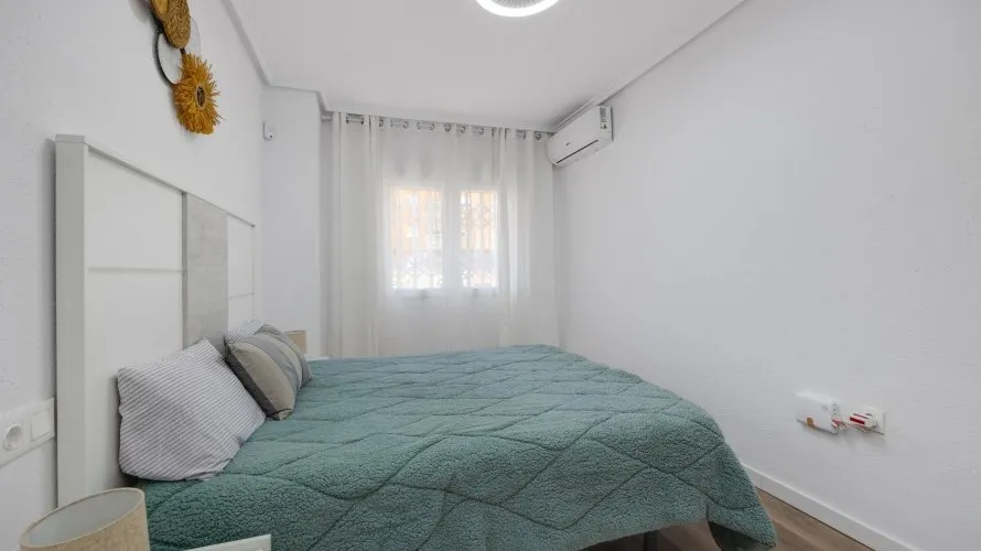 Apartment de 54m² à Torrevieja, Spain No. 2110 № 16