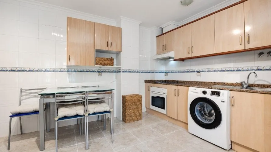 Apartment de 2 chambres à Torrevieja, Spain No. 2147 № 18