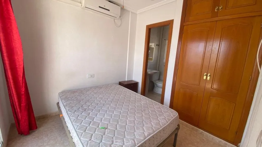 House de 3 chambres à Torrevieja, Spain No. 1135 № 5