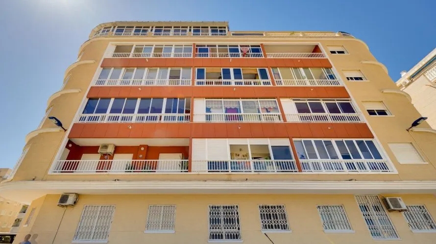 Apartment de 54m² à Torrevieja, Spain No. 2110 № 1