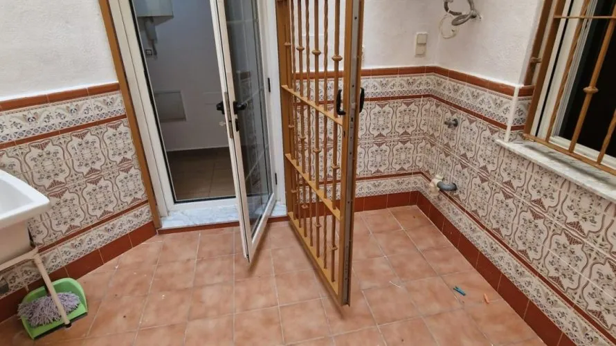 Apartment de 2 chambres à Torrevieja, Spain No. 2072 № 8
