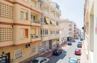 Apartment de 2 chambres à Torrevieja, Spain No. 2229