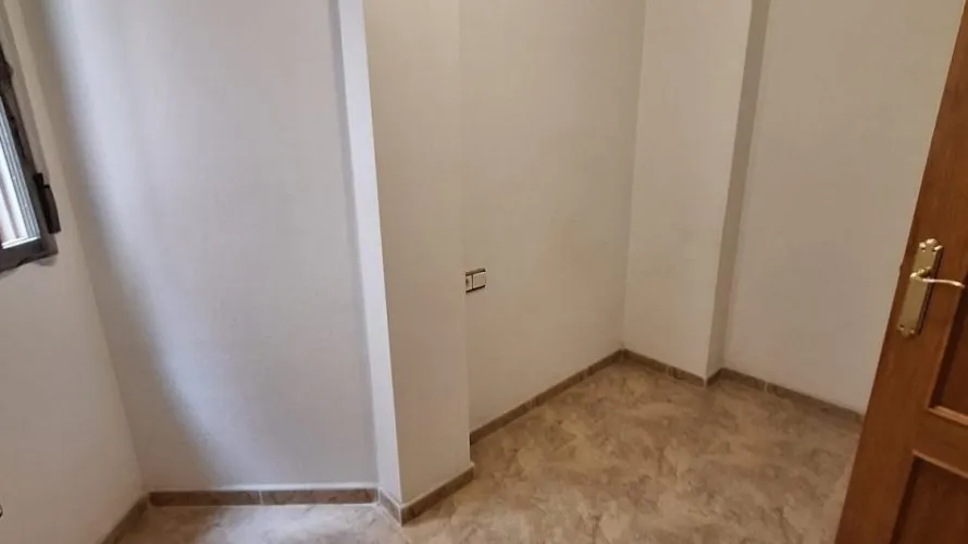 Apartment de 2 chambres à Torrevieja, Spain No. 2043 № 7