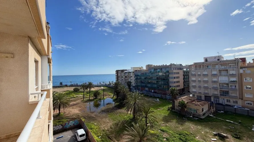 Apartment de 2 chambres à Torrevieja, Spain No. 2120 № 1