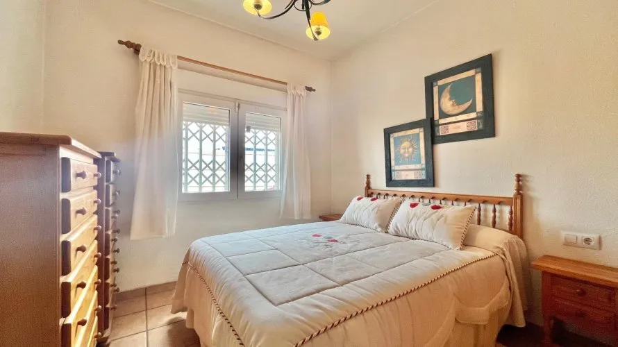 Apartment de 2 chambres à Torrevieja, Spain No. 1056 № 20