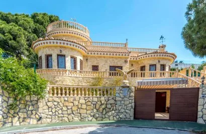 Villa de 4 chambres à Campoamor, Spain No. 1338