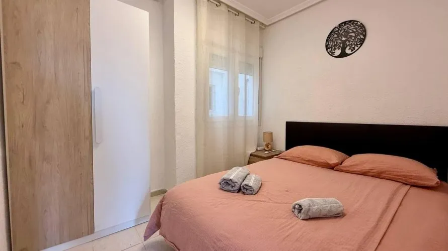 Apartment de 2 chambres à Torrevieja, Spain No. 2083 № 12