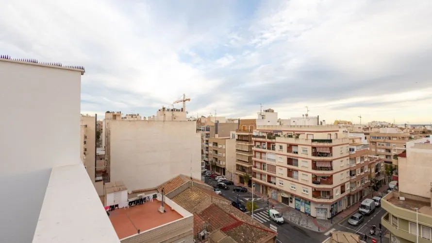 Apartment de 80m² à Torrevieja, Spain No. 1951