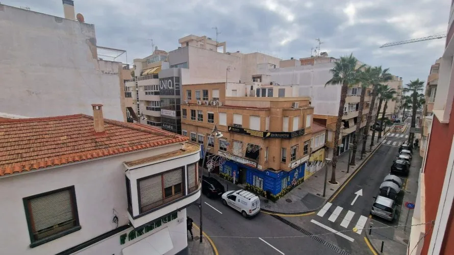 Apartment de 3 chambres à Torrevieja, Spain No. 2042 № 10