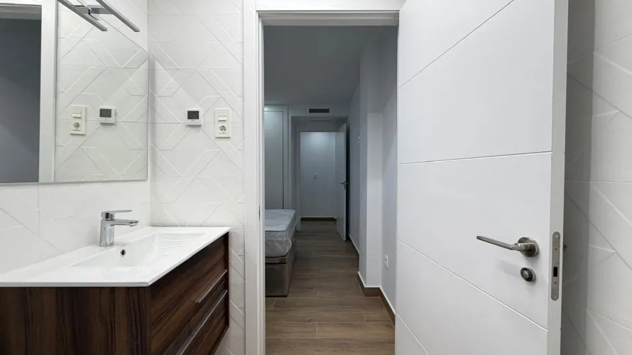 Apartment de 2 chambres à Torrevieja, Spain No. 2018 № 15