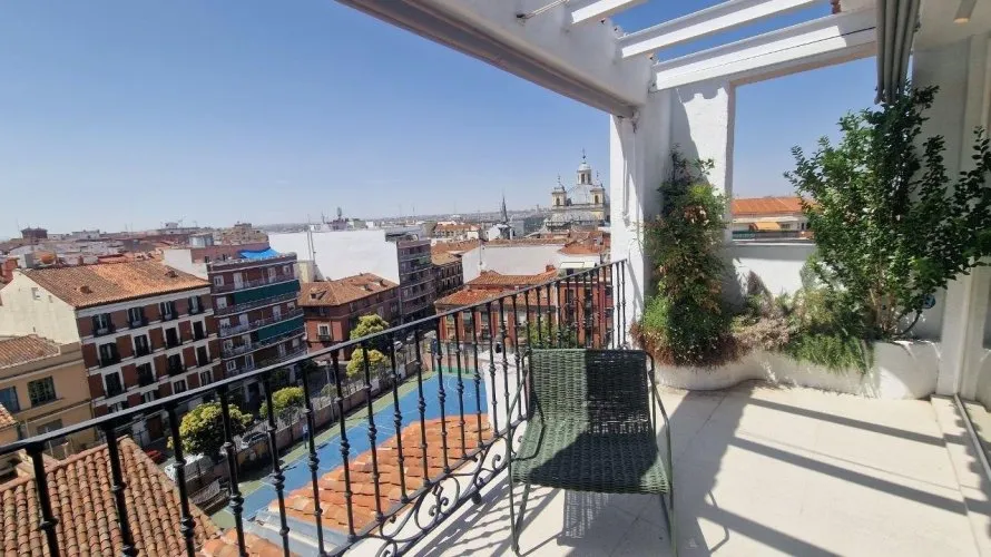 Penthouse de 4 chambres à Madrid, Spain No. 1439 № 2