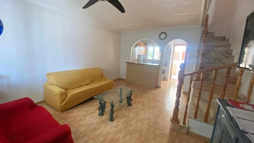 House de 3 chambres à Torrevieja, Spain No. 1135 № 2