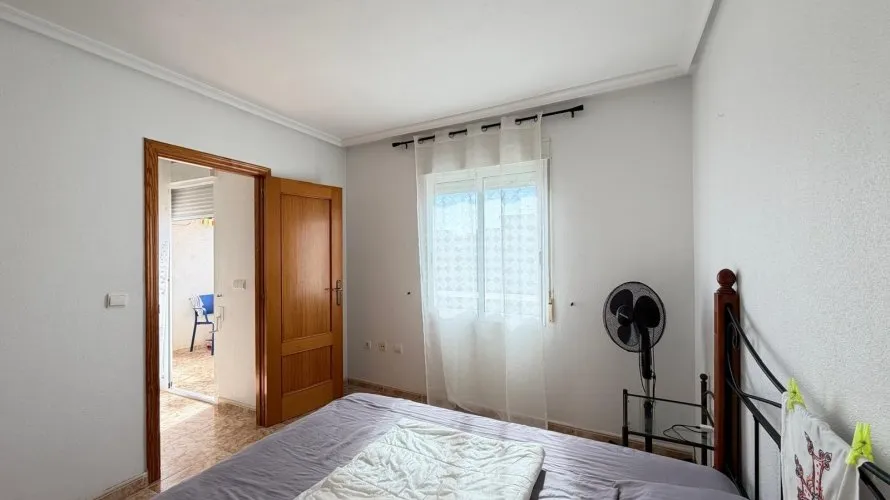 Apartment de 2 chambres à Torrevieja, Spain No. 2120 № 6