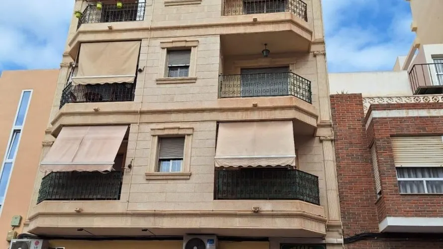 Apartment de 2 chambres à Torrevieja, Spain No. 2043 № 2