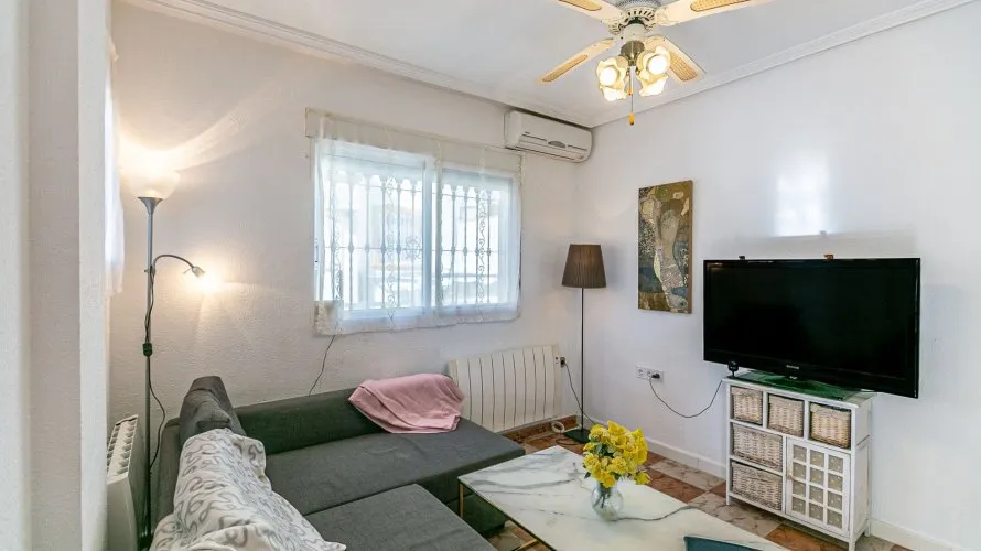 Apartment de 74m² à Playa Flamenca II, Spain No. 1083 № 6
