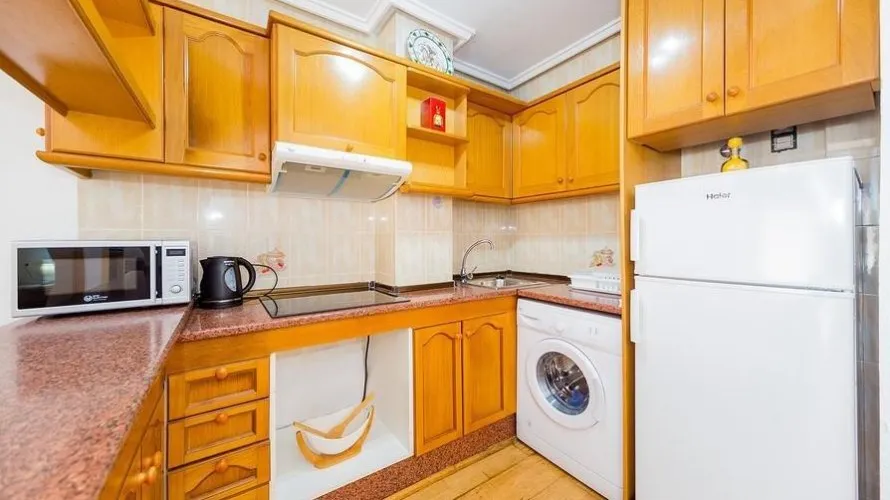 Apartment de 2 chambres à Torrevieja, Spain No. 2229 № 8