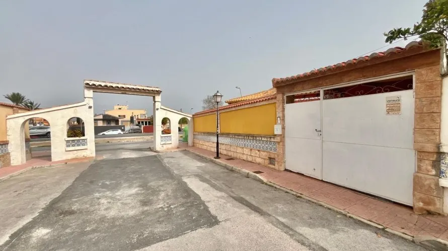Apartment de 2 chambres à Torrevieja, Spain No. 1056 № 26