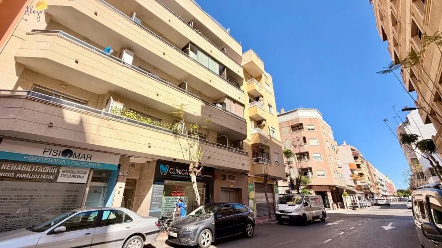 Apartment de 1 chambre à Torrevieja, Spain No. 2198