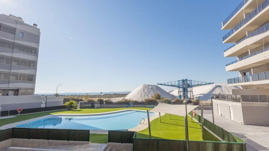 Apartment de 106m² à Santa Pola, Spain No. 2330 № 3