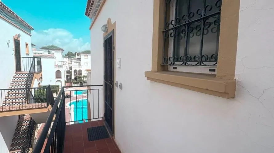 Apartment de 1 chambre à Torrevieja, Spain No. 2475 № 4
