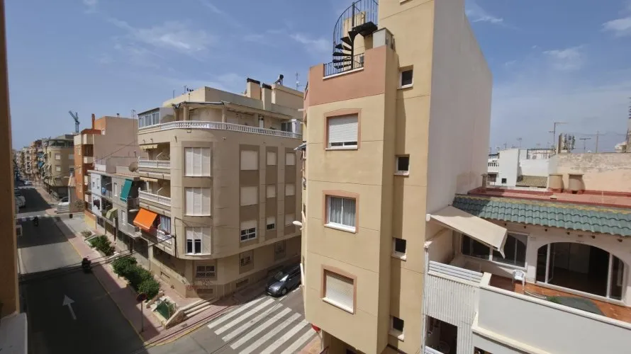Apartment de 1 chambre à Torrevieja, Spain No. 2380 № 2