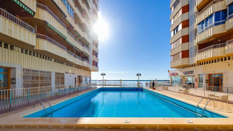 Apartment de 100m² à Torrevieja, Spain No. 2395 № 24