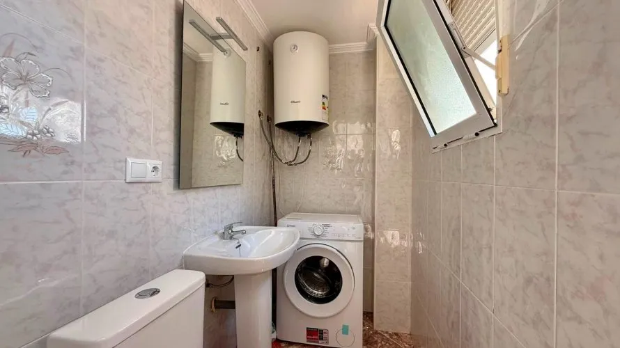 Apartment de 2 chambres à Torrevieja, Spain No. 2335 № 10