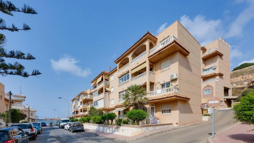 Apartment de 70m² à Torrevieja, Spain No. 2318