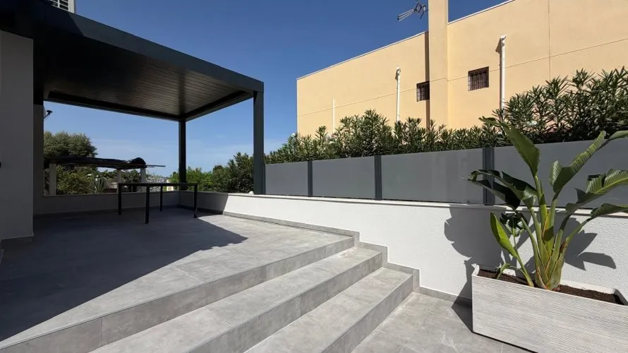 Villa de 4 chambres à Torrevieja, Spain No. 2436 № 12