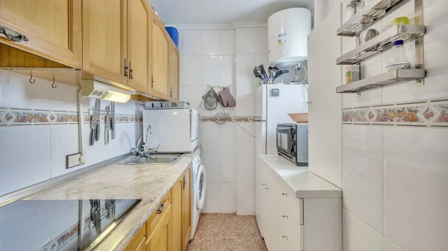 Apartment de 60m² à Torrevieja, Spain No. 2319 № 11