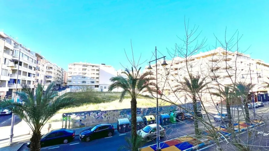 Apartment de 33m² à Torrevieja, Spain No. 2398 № 1