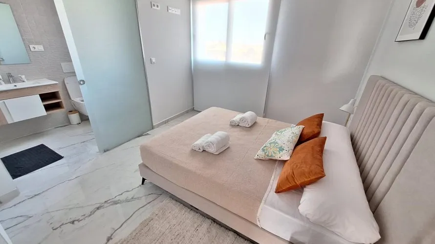 Apartment de 2 chambres à Torrevieja, Spain No. 2424 № 7