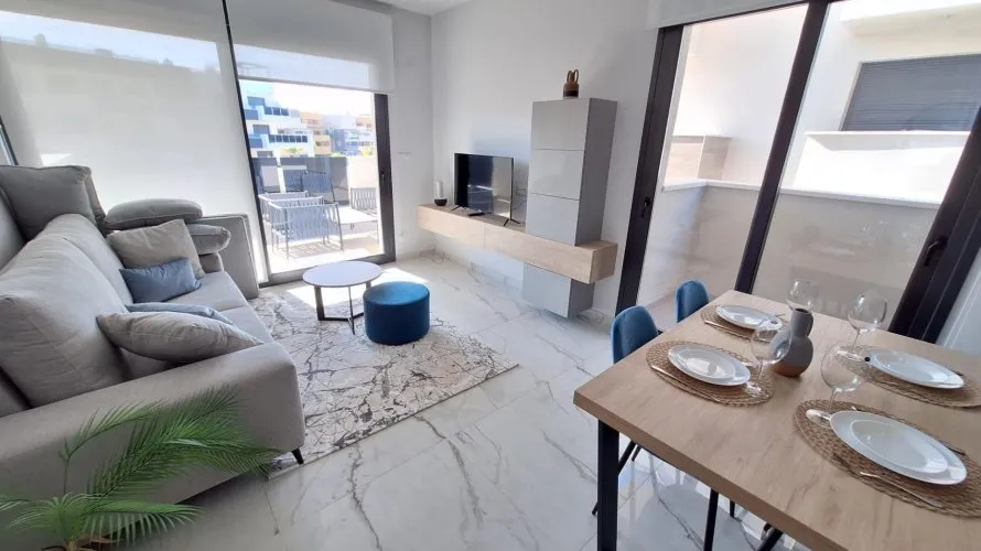 Apartment de 2 chambres à Torrevieja, Spain No. 2424 № 1