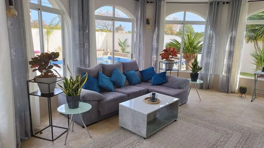 Villa de 186m² à Torrevieja, Spain No. 2513 № 13