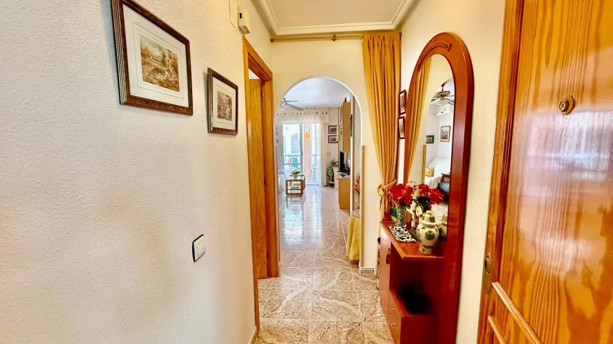 Apartment de 2 chambres à Torrevieja, Spain No. 2498 № 21