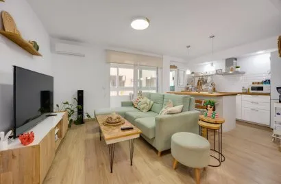 Apartment de 110m² à Torrevieja, Spain No. 2541