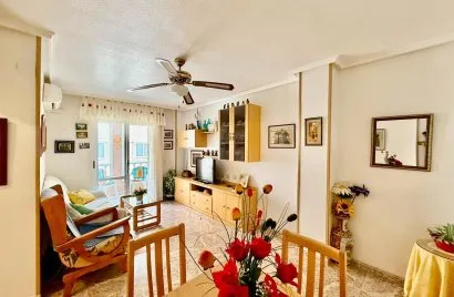 Apartment de 2 chambres à Torrevieja, Spain No. 2498
