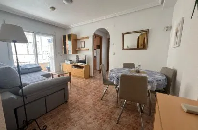 Apartment de 2 chambres à Torrevieja, Spain No. 2530