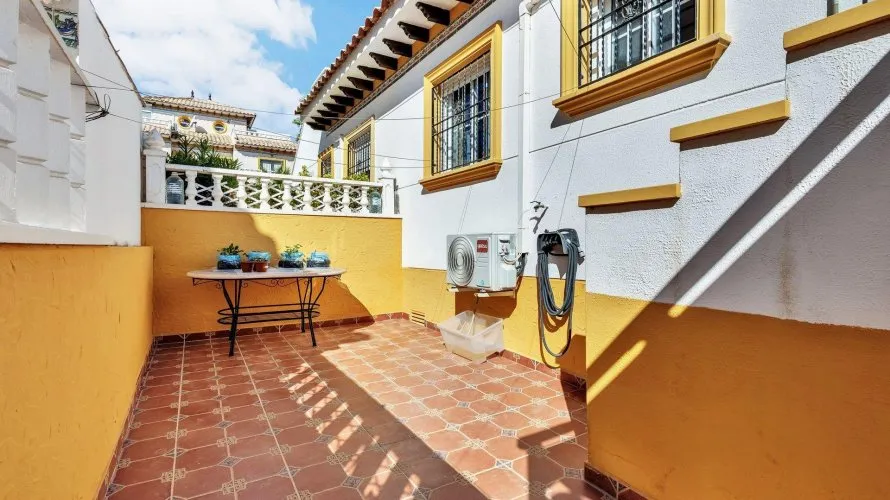 House de 75m² à La Zenia, Spain No. 2650 № 5